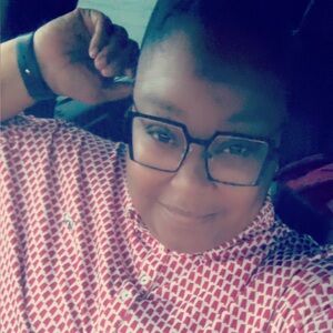Meet your Posher, Sherekia